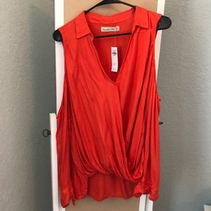 Abercrombie & Fitch top